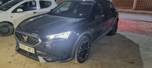 Cupra  Leon 2023 