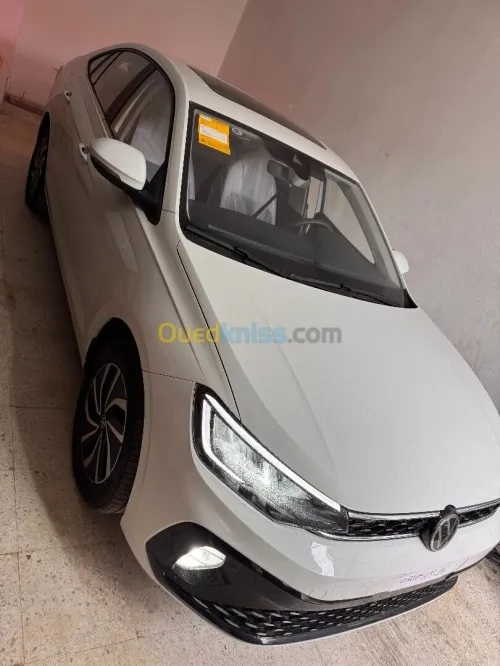 Volkswagen Passat 2025 Carat