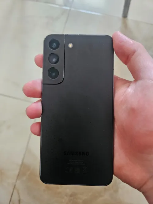 Samsung S22