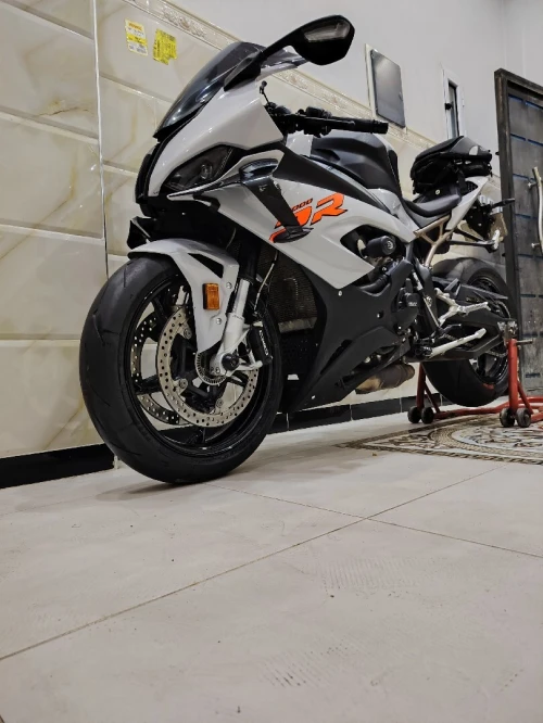 BMW S1000RR 