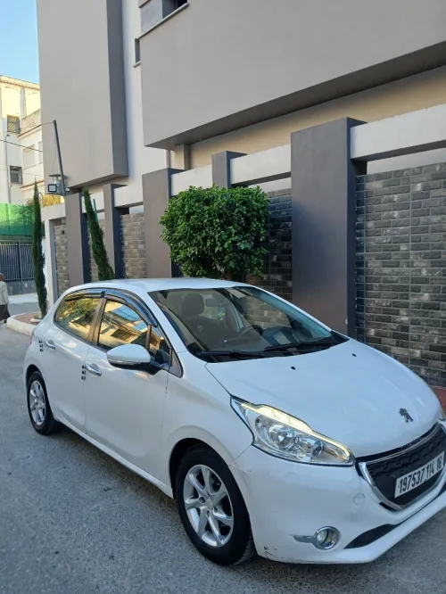 Peugeot 208 2014 Allure