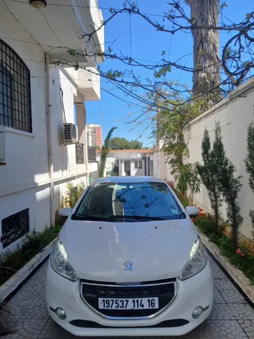 Peugeot 208 2014 Allure