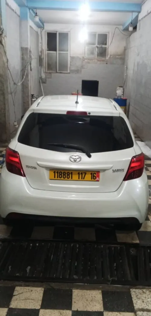 Toyota Yaris 2017 Red Edition