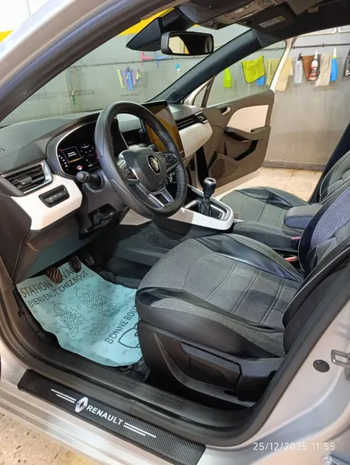 Renault Clio 5 2023 Techno +