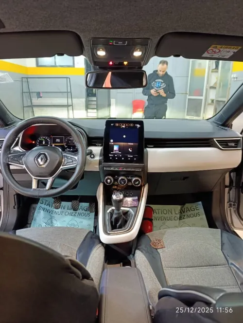 Renault Clio 5 2023 Techno +