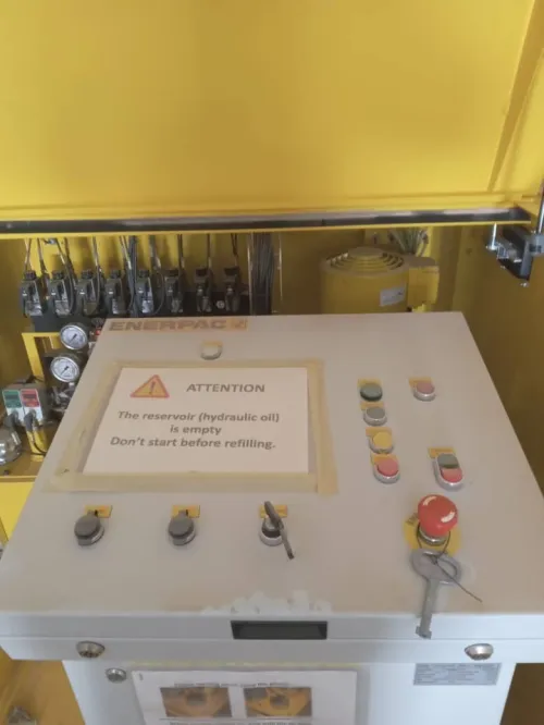 ENERPAC: systèmes de levage synchronisés (Série EVO) / EVO-Series, Synchronous Lifting Systems