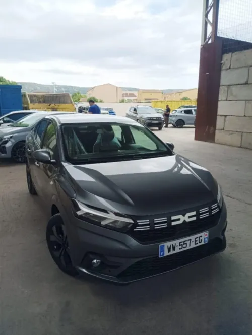 Renault Dacia Logan 2025 