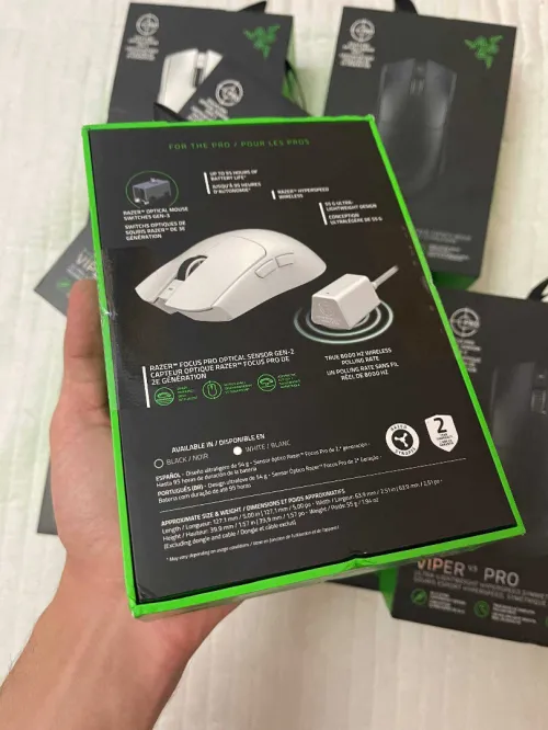 Razer viper v3 pro (white + black)