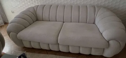 Deux fauteuils