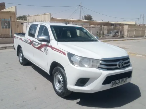 Toyota Hilux 2017 LEGEND DC 4x2