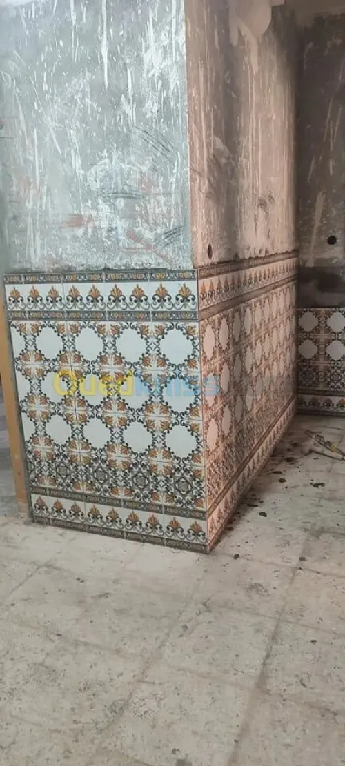 Maçon carreleur fiance et del de sol ذو خبرة 