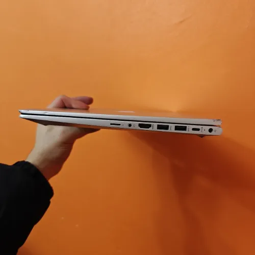 ! Promotion ! HP ProBook 450 G8 / i5 11th GEN / 16/256 bon état