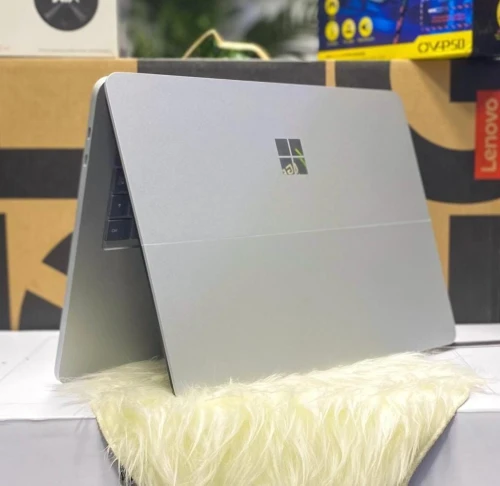 SURFACE  LAPTOP STUDIO 2022/I7-11370H/RAM 32GB/DISK 2TB SSD/RTX 3050TI/ECRAN 14.4 3K TACTILE