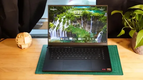 RAZER BLADE 16 2025/ Ryzen AI 9 365/RAM 32GB 8800MHZ/1TB SSD/RTX 5080 16GB/ECRAN 16 OLED 2.5K 240HZ