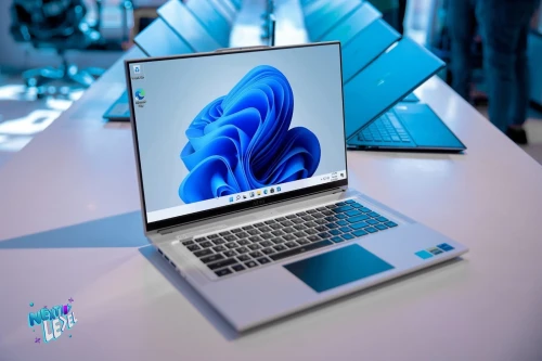 GIGABYTE AERO 16 XE4 AMOLED/INTEL I7 -12700H/ 32GB DDR5/2TB SSD/ RTX 3070TI 8GB/16 pouce 4K AMOLED  