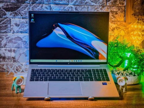  HP ELITEBOOK 860 G10/intel I7 -1365U/RAM 16gb ddr5/512 gb ssd/16  pouce TACTILE 