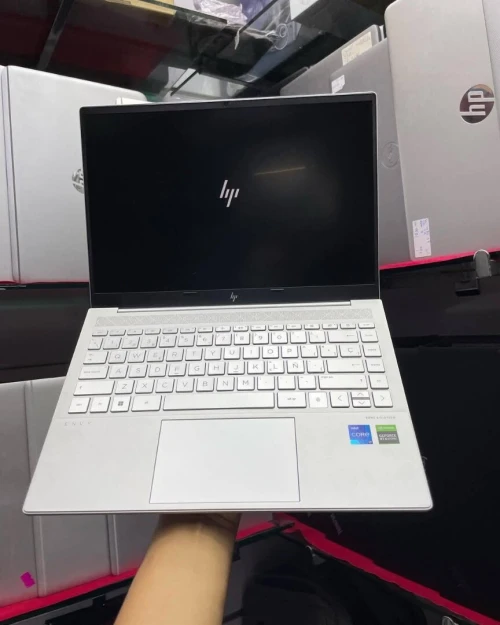   HP ENVY 14 RTX 3050/intel I7 -11390H/16GB DDR4/512GB SSD/RTX 3050 04GB /ecran 14.1 puce  2.5k