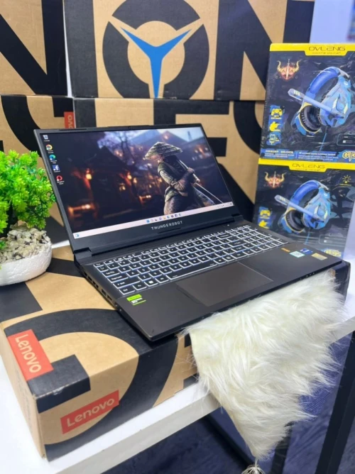 THUNDEROBOT LAPTOP GAMING 2023/I7-12650H 5GZ/32GB DDR5/2.5TB SSD/RTX 4060 8GB/2K 165HZ