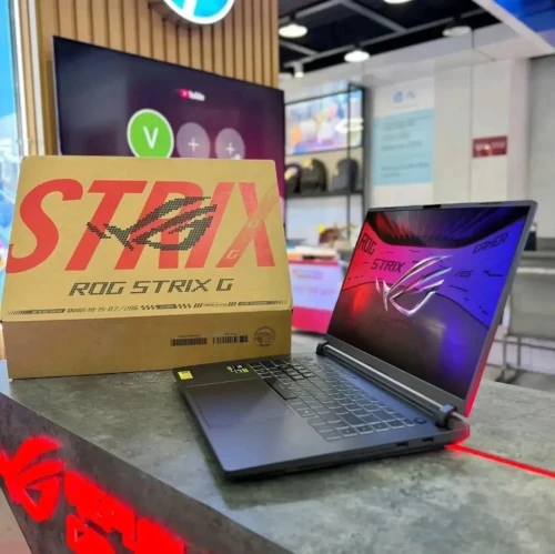 ASUS ROG STRIX G16 2025/I7-14650HX/RAM 16GB DDR5/512GB SSD/NVIDIA RTX 5060 8GB/ECRAN 16 165HZ