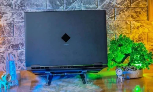 HP OMEN GAMING 17 2023 RYZEN5-8845HS 5GHz 16GB DDR5 512 SSD RTX 4060 17.3 pouce IPS FHD+ 