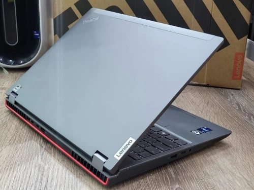 THINKPAD P16 GEN 1 STATION DE TRAVAIL/i7-12850HX/48GB DDR5/1TB SSD/NVIDIA RTX A3000 12GB/16IPS 2.5K