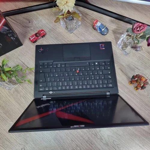 LENOVO THINKPAD X1 CARBONE GEN 9/INTEL I7-1165G7/32GB DDR5/512 gb ssd/14 POUCE  FHD 