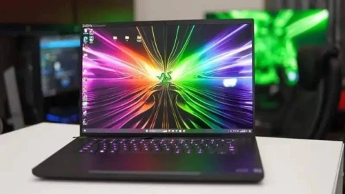 RAZER BLADE 18 2024/INTEL I9-13950HX/RAM 32GB DDR5/1TB NVME/NVIDIA RTX 4070 8GB/ECRAN 18  240HZ