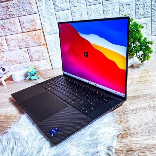 DELL PRECISION 5570 2022 station  INTEL I9-12900H 32GB DDR5 512 GB SSD RTXA2000 15.6 4K TACTILE