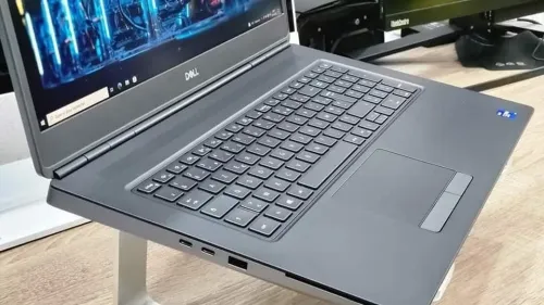 DELL PRECISION 7760 STATION TRAVAIL/XEON W-11955M/ RAM 32GB/1TB SSD/NVIDIA RTXA5000 16GB/ECRAN 17.3 