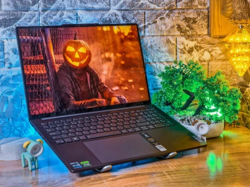 LENOVO YOGA PRO 9I 2023/INTEL I9-13905H/32Gb DDR5/DISK 1tera ssd/RTX 4060/16PUCE pouce 3K