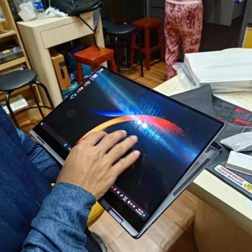SAMSUNG GALAXY BOOK 3 X360/I7-1360P 5.5GHZ/RAM 16GB DDR5/512GB SSD/ECRAN 13.3 OLED X360 TACTILE