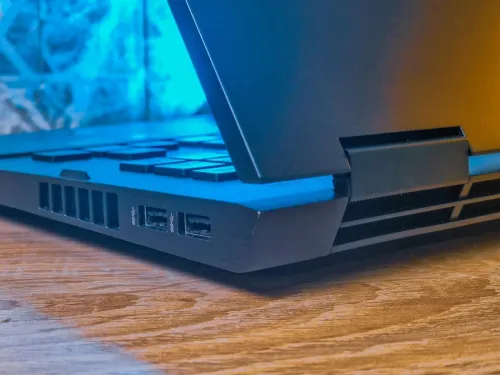 HP OMEN GAMING 17/i7-13700HX/32GB DDR5/1TB SSD/RTX4070 8GB/17.3" IPS 2560x1600 165Hz