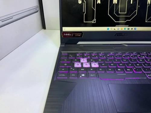 ASUS TUF GAMING F15/I7-11600H/RAM 16GB/512GB SSD/NVIDIA RTX 3060 6GB/ECRAN 15.6 144HZ 100%SRGB