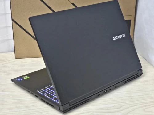 GIGABYTE G6 GAMING INTEL I7-13620H 5GHZ 32GB DDR5 5600MHZ 2TB SSD NVEM RTX4060 16.1 IPS FHD 144Hz