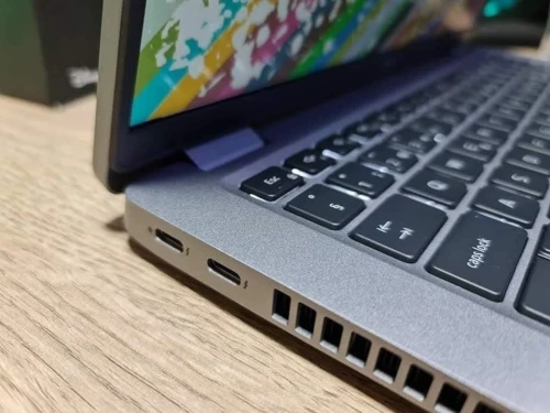 DELL LATITUDE 5520 i7 11eme / 16gb ddr4 / 512gb ssd