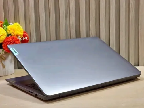 LENOVO IDEAPAD SLIM 3/I7-13620H/16GB DDR5/512GB/écran 15.6 pouce ips FHD+