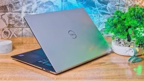 DELL XPS 9520 2023 INTEL I9-11900H 32GB DDR5 1024GB ssd nvum RTX 3050TI 15.6 pouce IPS 4K Tactile