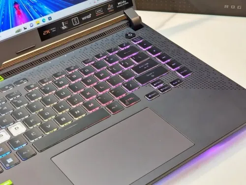 ASUS ROG STRIX G15 G513R R9-6900HX 5GZ/16gb ddr5/512gb ssd/NVIDIA RTX 3060 06gb/ECRAN 15 2.5K 240HZ 