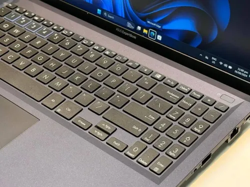 ASUS EXPERTBOOK SOUS EMBALLAGE/INTEL I7 -1255U/RAM 16GB DDR5/DISK 512GB SSD/ecran 15.6  pouce