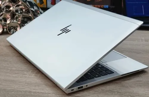 HP ELITEBOOK 850 G8/I7-1185G7/RAM 16GB/512GB SSD/INTEL IRIS XE /ECRAN 15.6 POUCE IPS