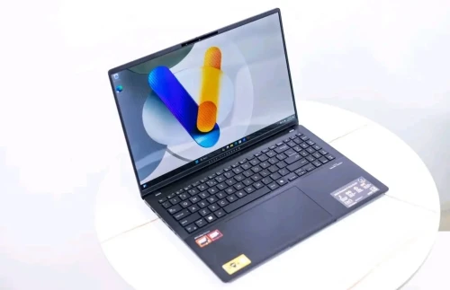 ASUS VIVOBOOK S16/R7-8845H/16GB DDR5/1TB SSD/AMD RADEON GRAPHIC 4GB/16-inch, 3K OLED -120Hz 
