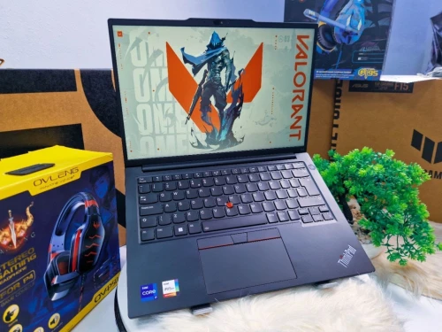 LENOVO THINKPAD E14 GEN5/INTEL CORE I7-1355U/RAM 16GB DDR4/DISK512GB SSD/INTEL IRIS XE/ECRAN 14.1IPS