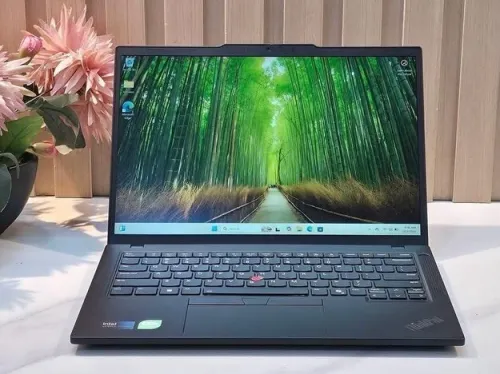 LENOVO THINKPAD T14 GEN 5/RYZEN 5 -8540U/32 GB DDR5/256 gb/ecran 14 pouce  IPS FHD+