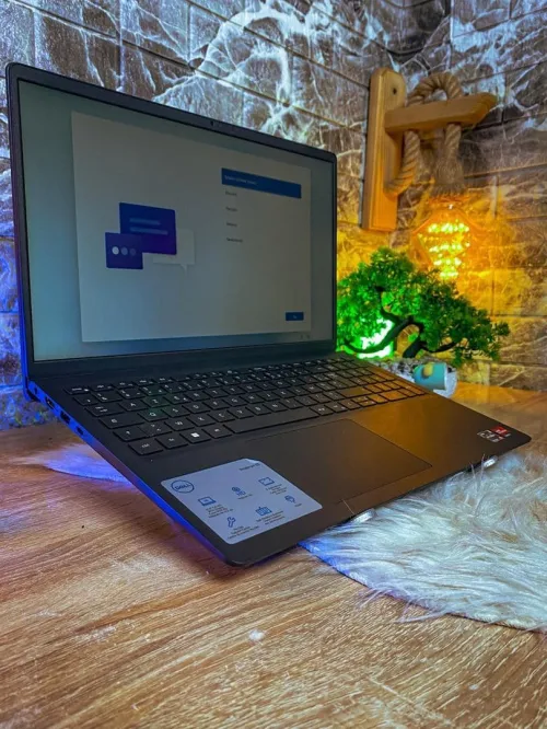 DELL INSPIRON 15 sous emballage /ryzen 5-55000U/ram 08gb ddr 4/disk 512 gb ssd/ecran 15 pouce