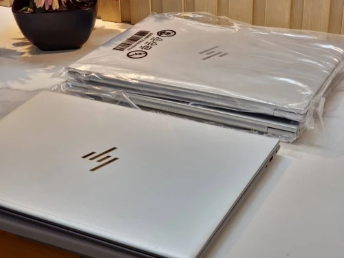  HP ELITEBOOK 860 G10/intel I7 -1365U/RAM 16gb ddr5/512 gb ssd/16  pouce TACTILE 