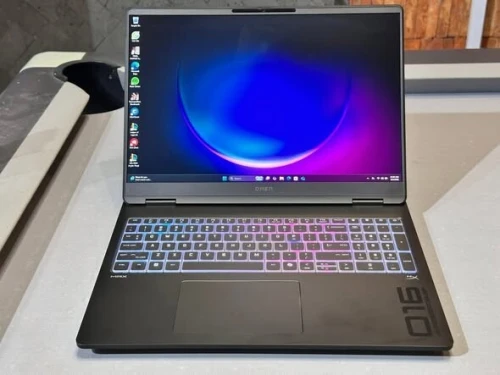 HP OMEN 16 MAX  2025  /RYZEN AI 9HX 375 5.4GHZ  /RAM 32GB LPDDR5X (5600 MHz)  /DISK 1TB   SSD NVIDIA GEFORCE RTX 5080 16GB  GDDR7 175WATT DLSS 4/ ECRAN  16  POUCE 240 Hz, faible