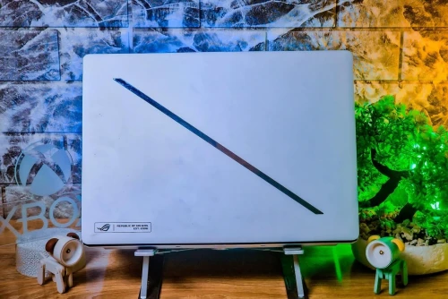 ASUS ROG ZEPHYRUS G14 2024  RYZEN 9-8945HS/ 32GB DDR5/1024gb ssd/RTX4070 8GB/14.5POUCE 3K OLED 120HZ