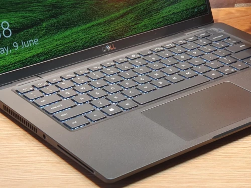 DELL LATITUDE 7420 CARBONE intel I7 -1185G7 Evo 4.9ghz 16gb ddr4  256gb ssd 14 pouce fulhd X360 