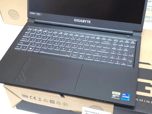 GIGABYTE G6 GAMING INTEL I7-13620H 5GHZ 32GB DDR5 5600MHZ 2TB SSD NVEM RTX4060 16.1 IPS FHD 144Hz