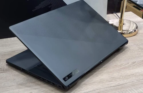 ASUS ZEPHYRUS M16  2022 i7 12700h 16gb ddr5 rtx 3060 165hz
